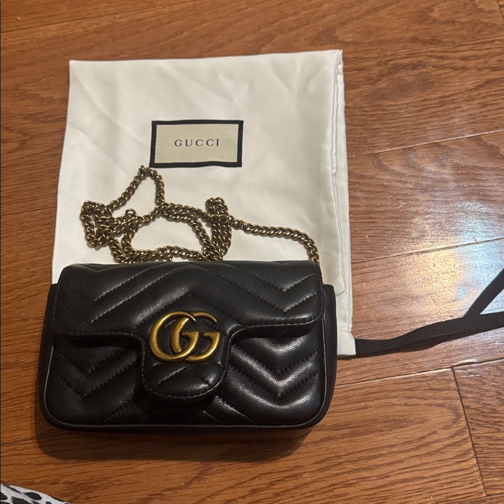 Gucci GG Marmont mini quilted leather shoulder bag with DUST BAG! - Picture 7 of 9